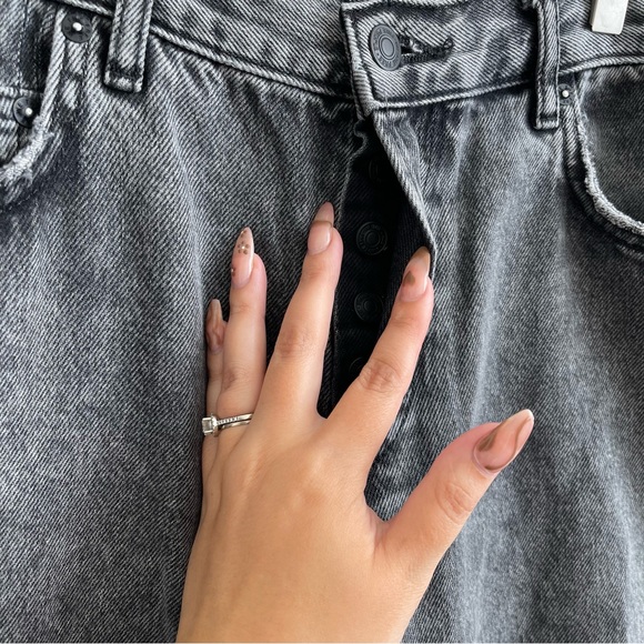 FREE PEOPLE Bottlerocket Grey Maggie Mid Rise Distressed Edgy Straight Leg Jeans - Picture 5 of 13